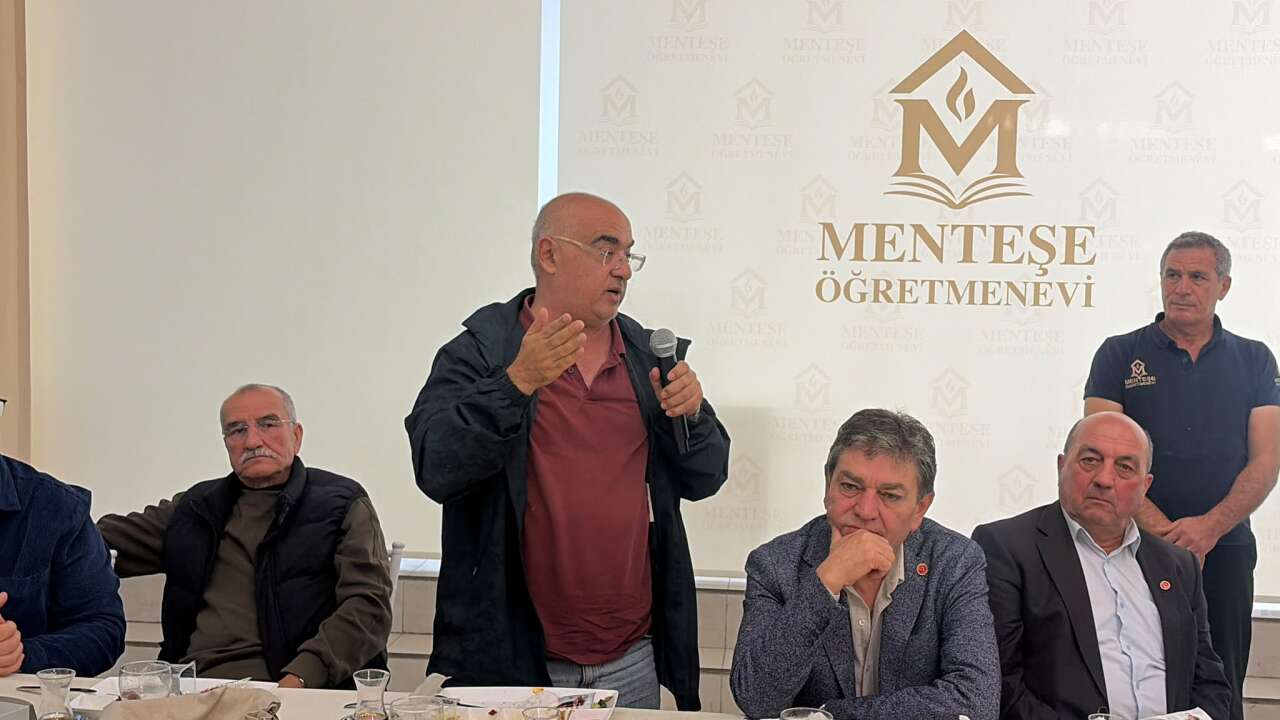 AK Parti Menteşe’den Muhtarlara Kahvaltı Programı 8
